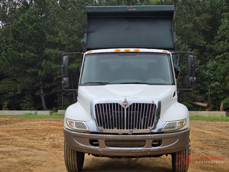 2002-international-durastar-4300-image-8