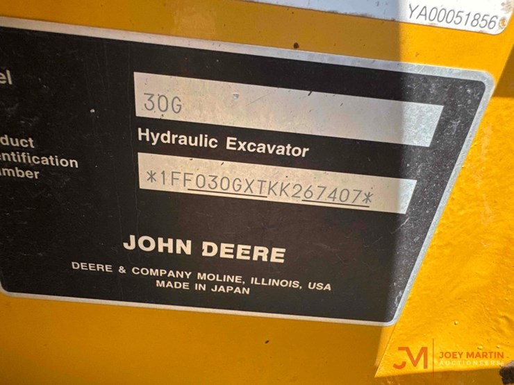2020-deere-30g-image-21
