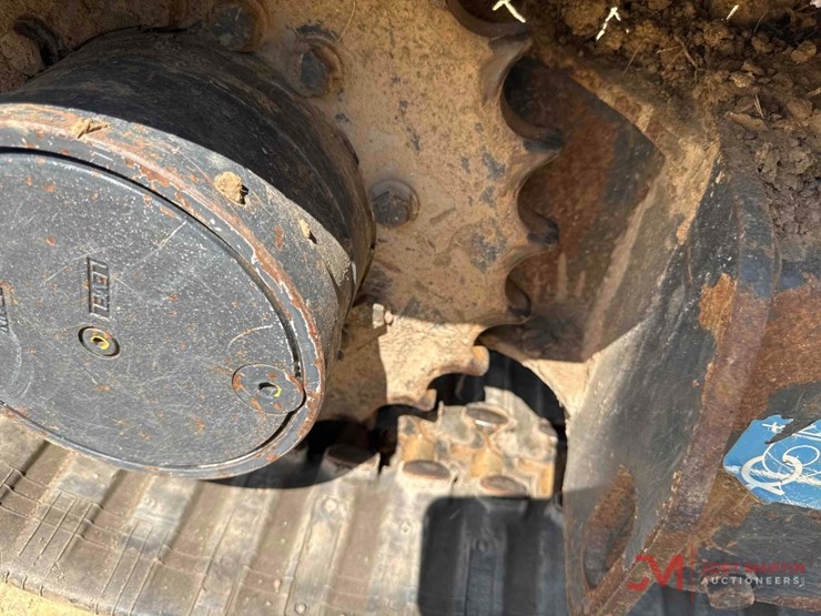 2020-deere-30g-image-6