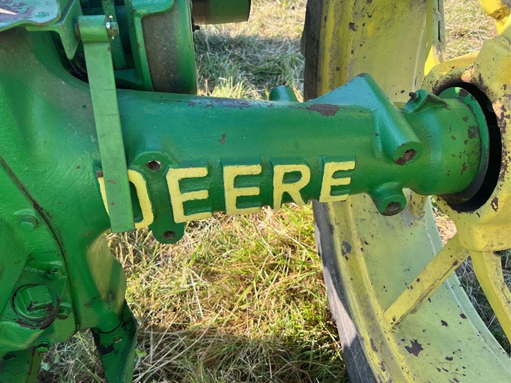 john-deere-b-image-39