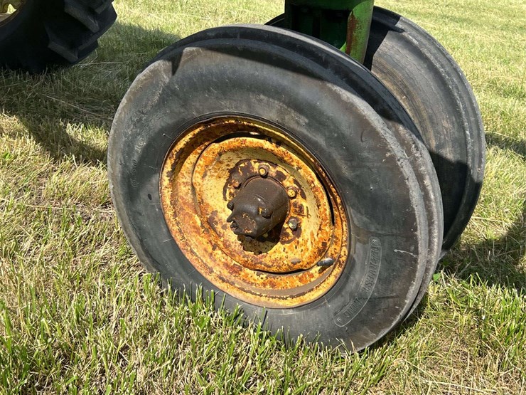 1956-john-deere-60-image-17