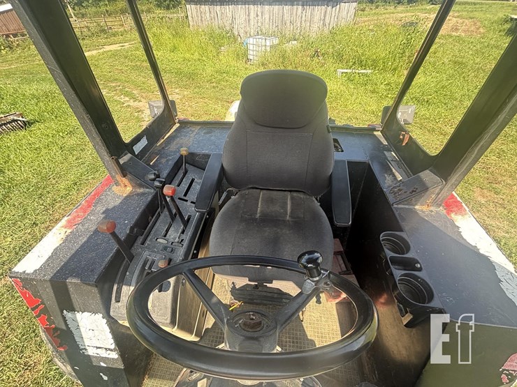 1987-case-ih-1896-image-17