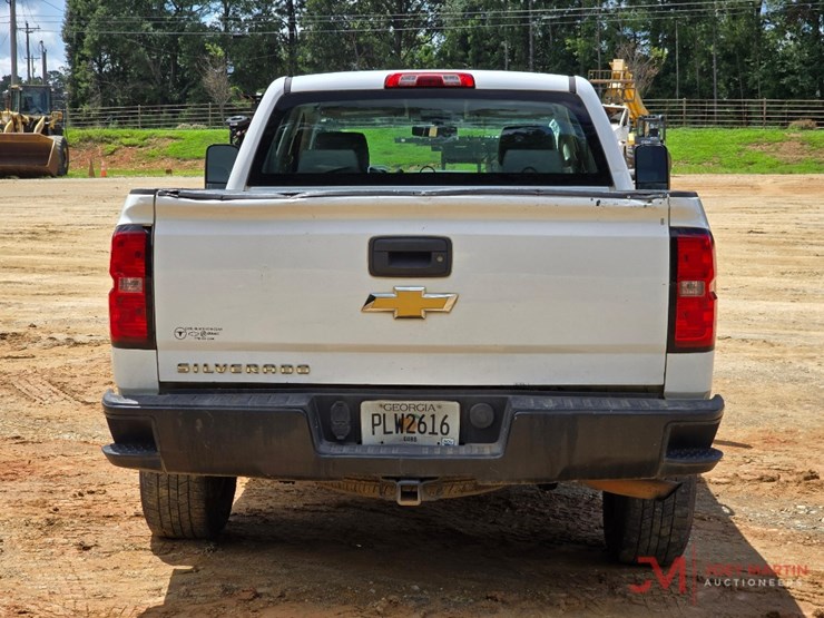 2015-chevrolet-silverado-image-4