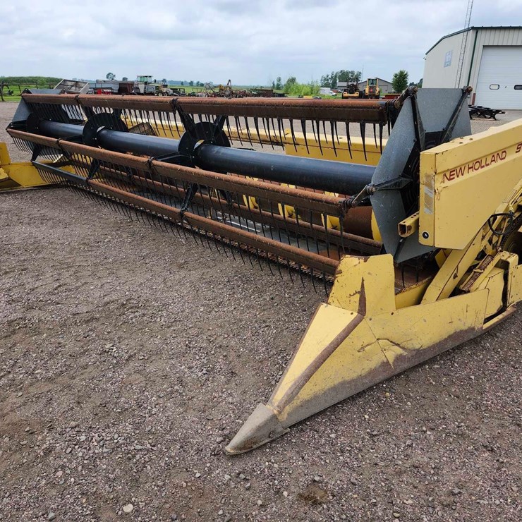 NEW HOLLAND 973