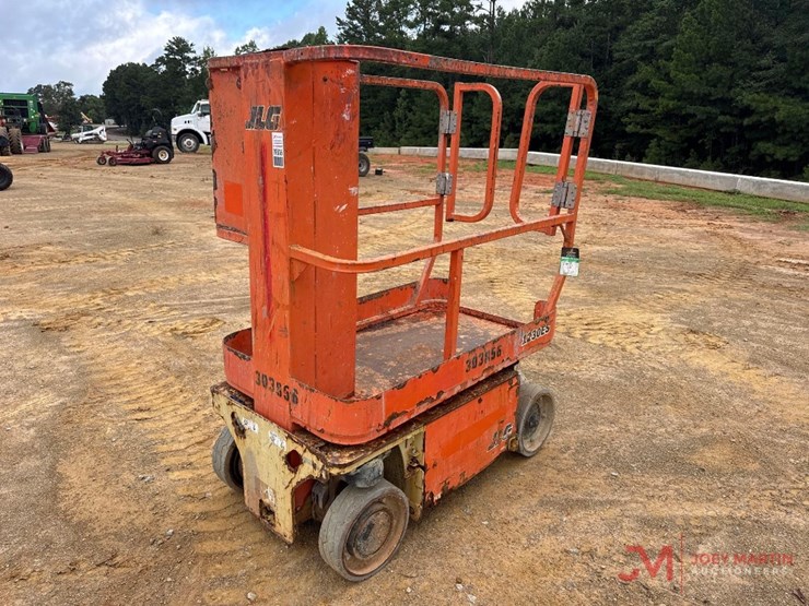 2018-jlg-1230es-image-4