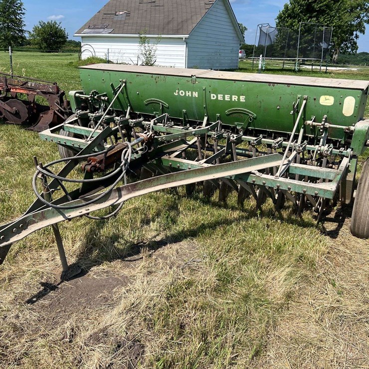 JOHN DEERE FB