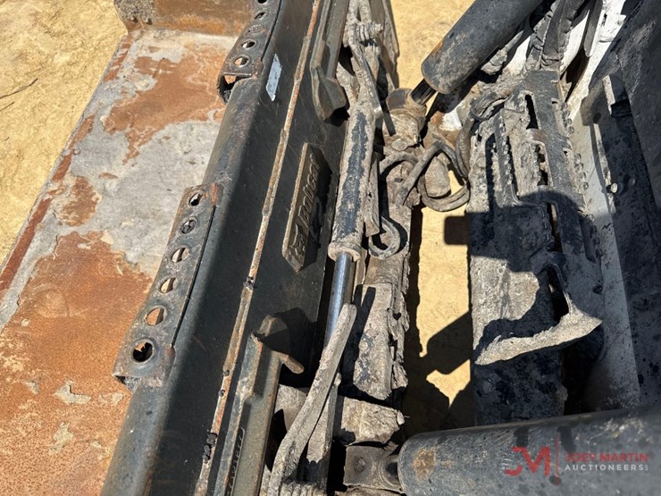 2022-bobcat-t66-image-4