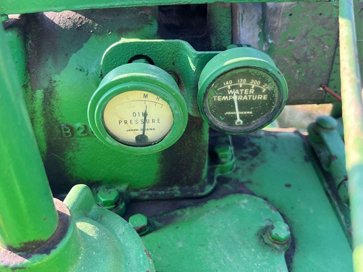 john-deere-b-image-47