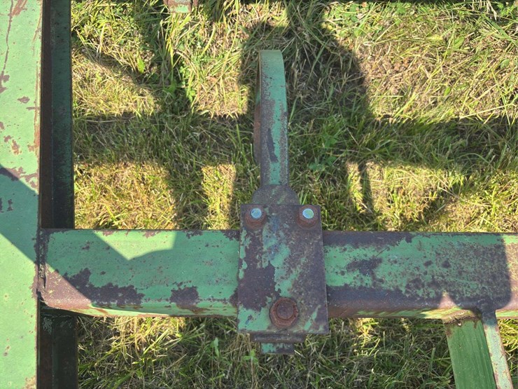 john-deere-11-image-10