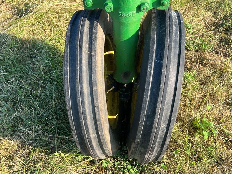 john-deere-b-image-17