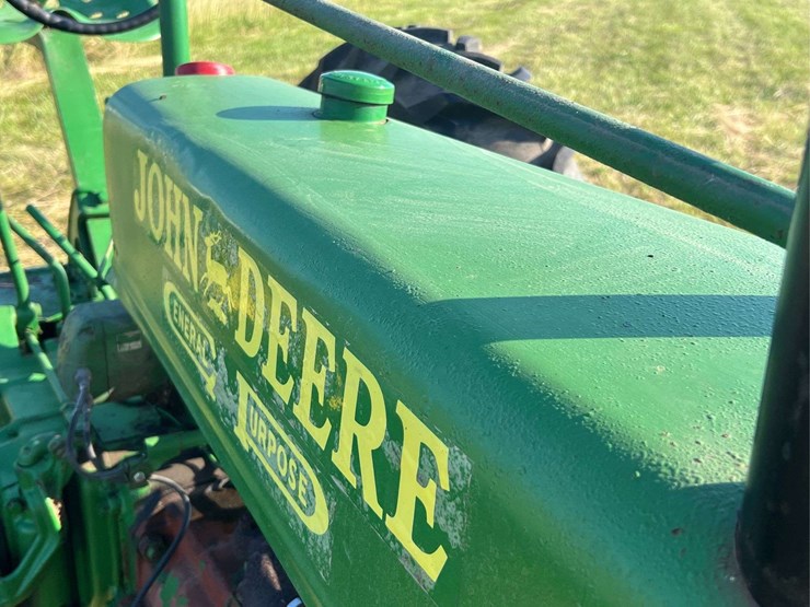 john-deere-b-image-13