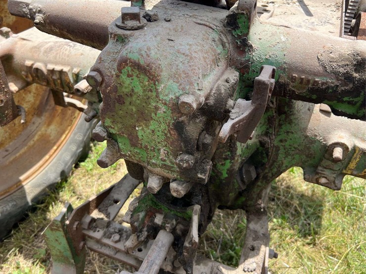 john-deere-b-image-41