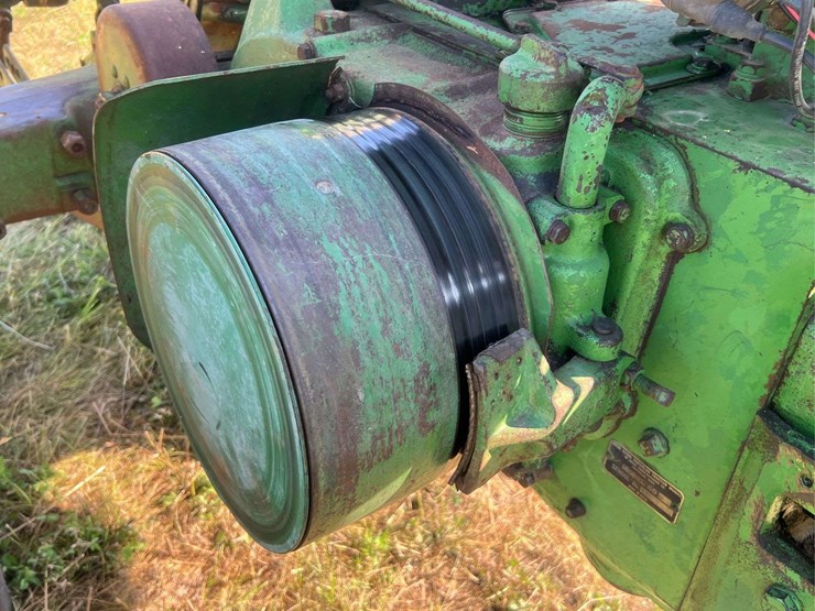 1956-john-deere-60-image-37