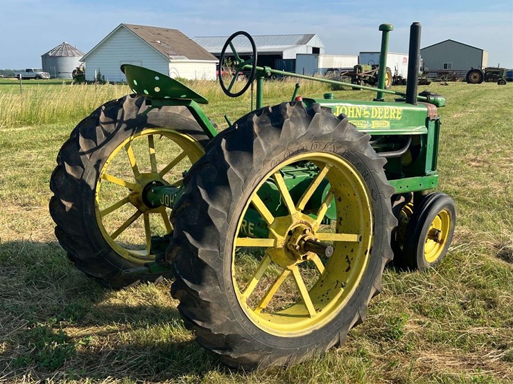 john-deere-b-image-5