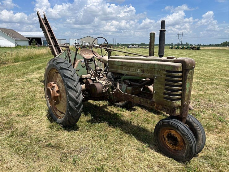john-deere-b-image-7