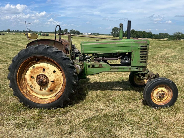 1951-john-deere-b-image-2