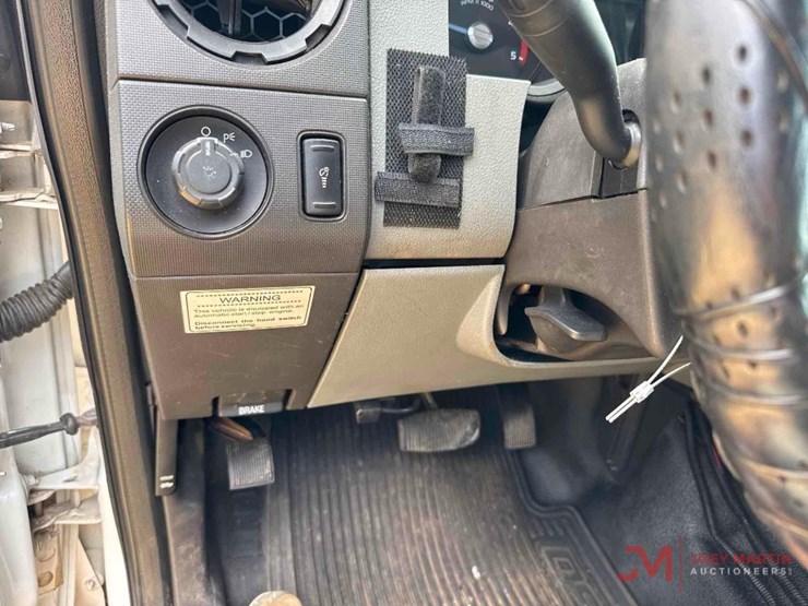 2012-ford-f450-xl-image-35