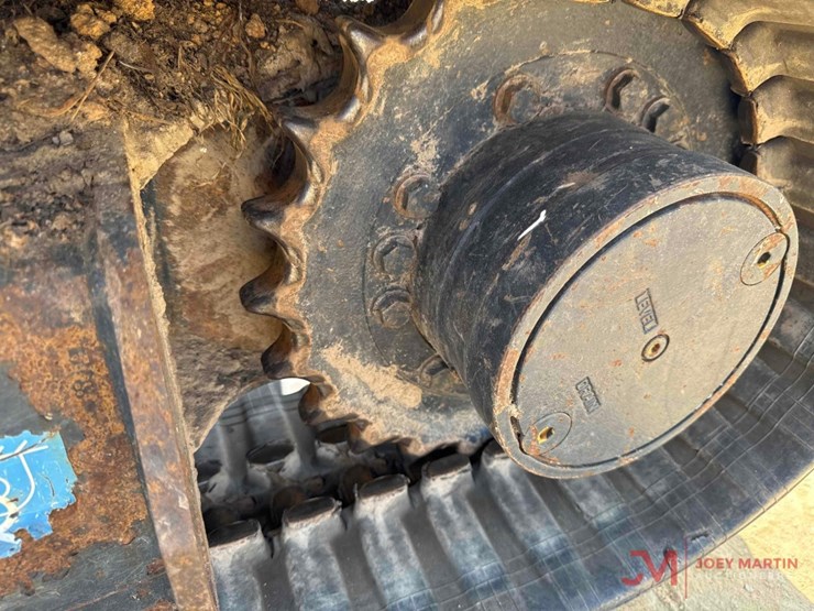 2020-deere-30g-image-15