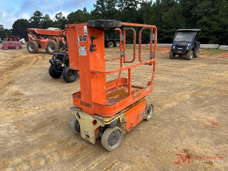 2018-jlg-1230es-image-4