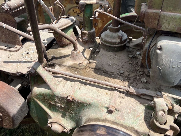 john-deere-b-image-30