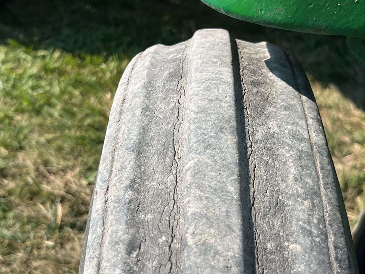 john-deere-b-image-19