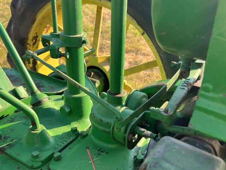 john-deere-b-image-32