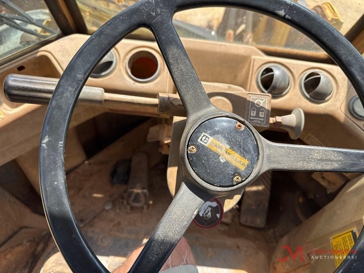 caterpillar-it28b-image-28