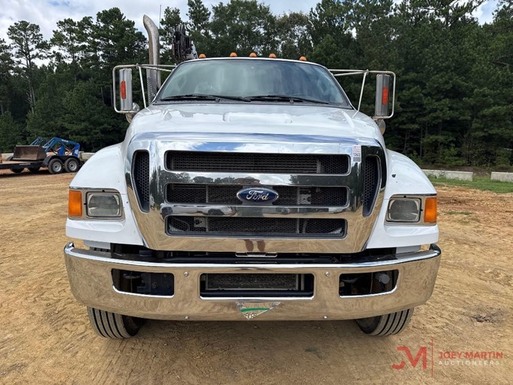 2015-ford-f750-xl-image-7