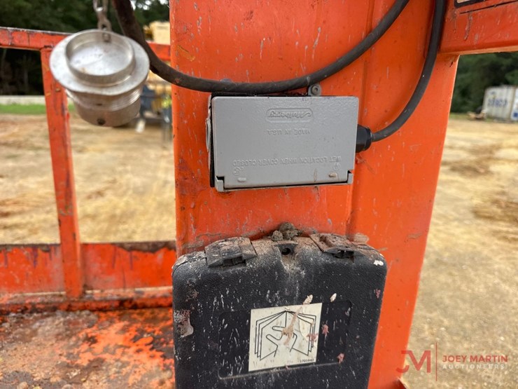 2018-jlg-1230es-image-12