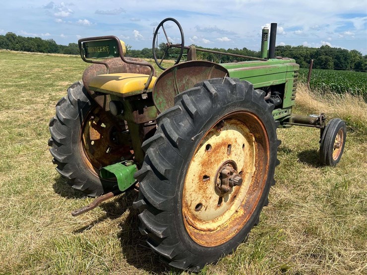 1951-john-deere-b-image-3