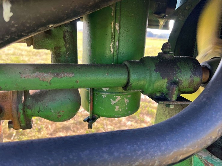 john-deere-b-image-25