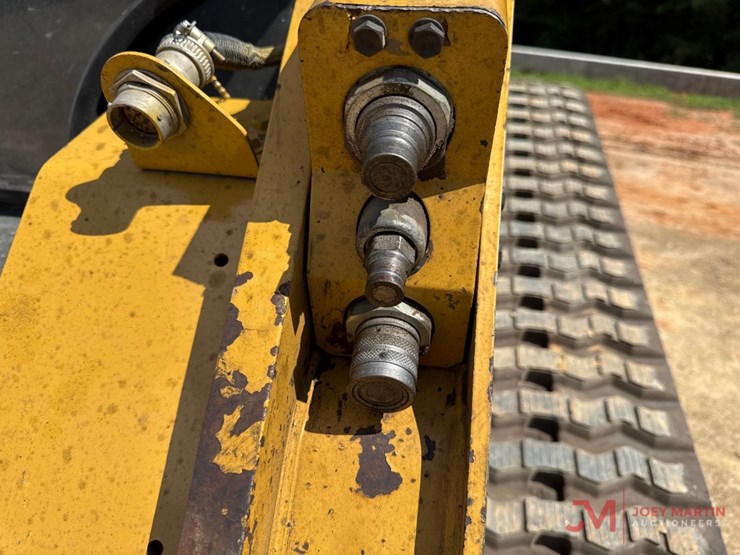 2019-caterpillar-299d2-xps-image-6