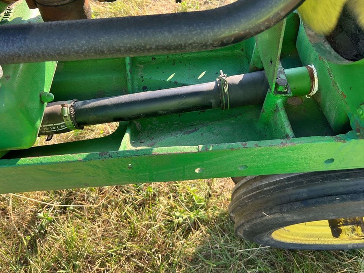 john-deere-b-image-23