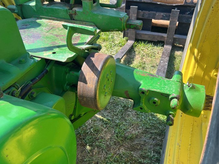 john-deere-b-image-56