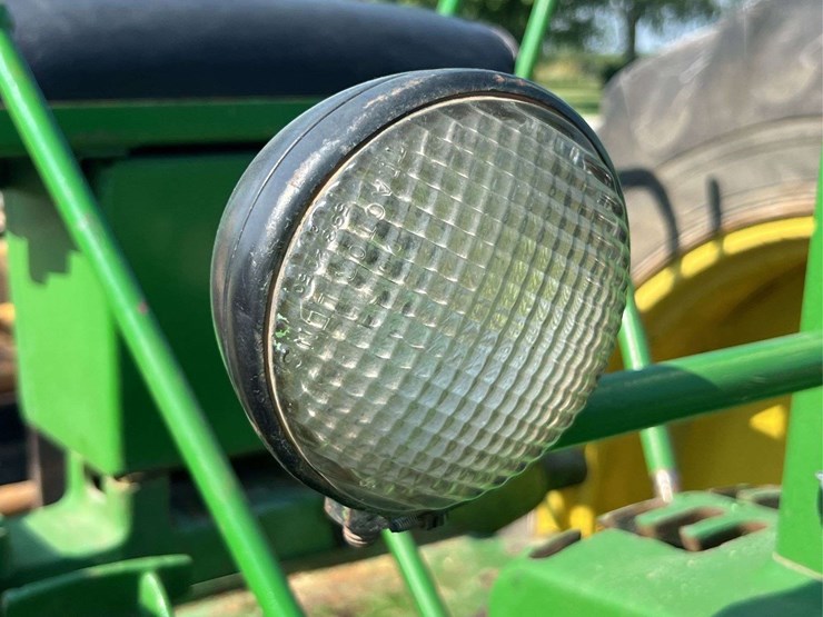 john-deere-b-image-33