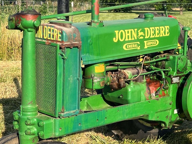 john-deere-b-image-15