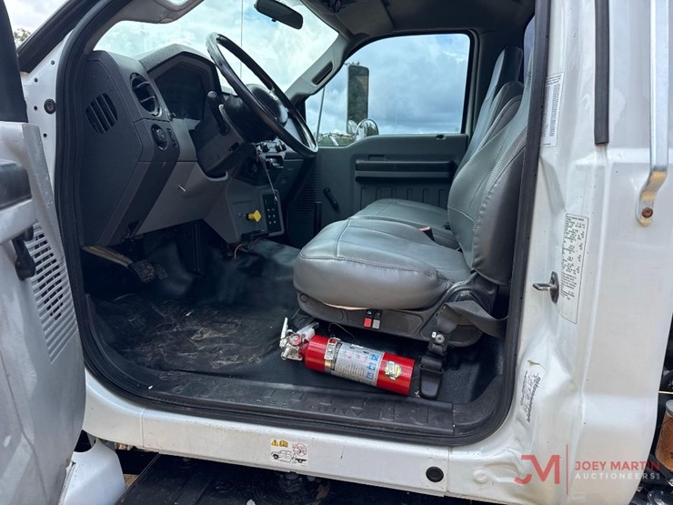 2015-ford-f750-xl-image-24