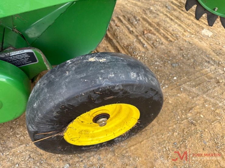 john-deere-447-image-13