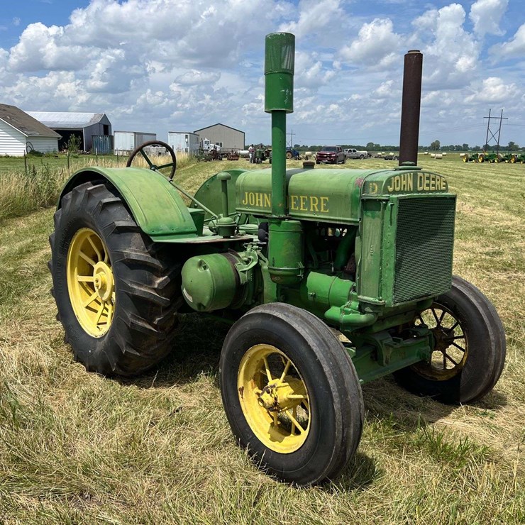 JOHN DEERE D