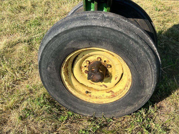 1956-john-deere-60-image-24