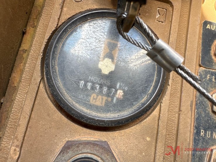 caterpillar-it28b-image-30