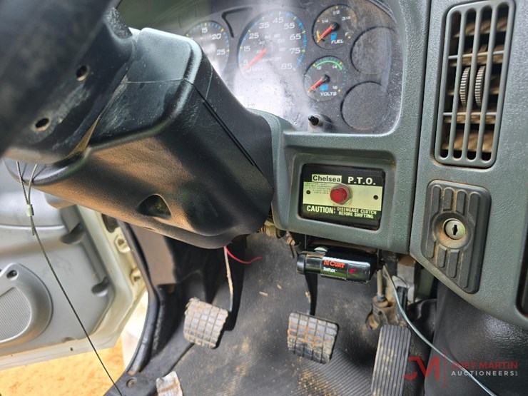 2002-international-durastar-4300-image-24