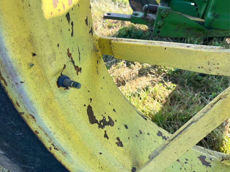 john-deere-b-image-37