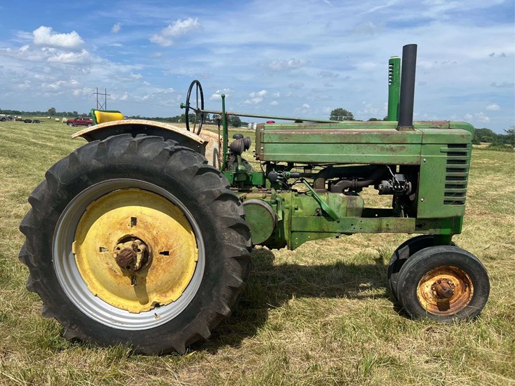 1951-john-deere-g-image-2