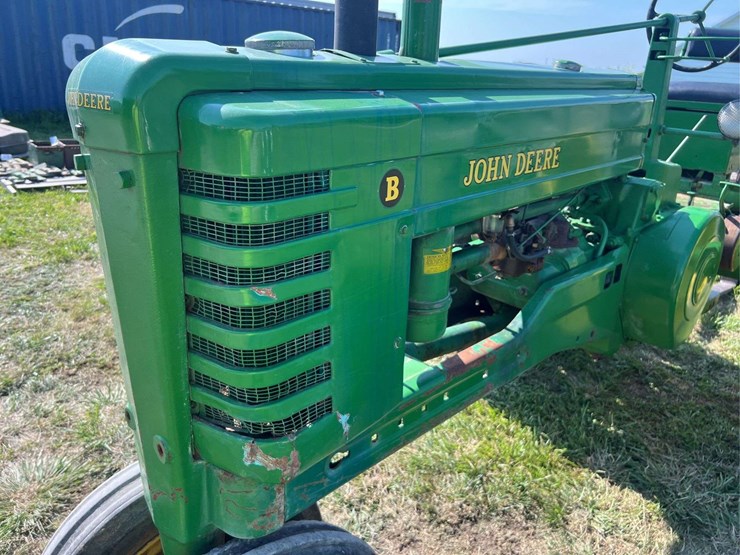 john-deere-b-image-15