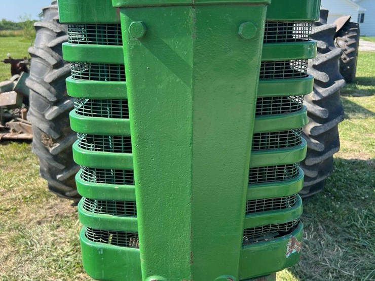 john-deere-b-image-9