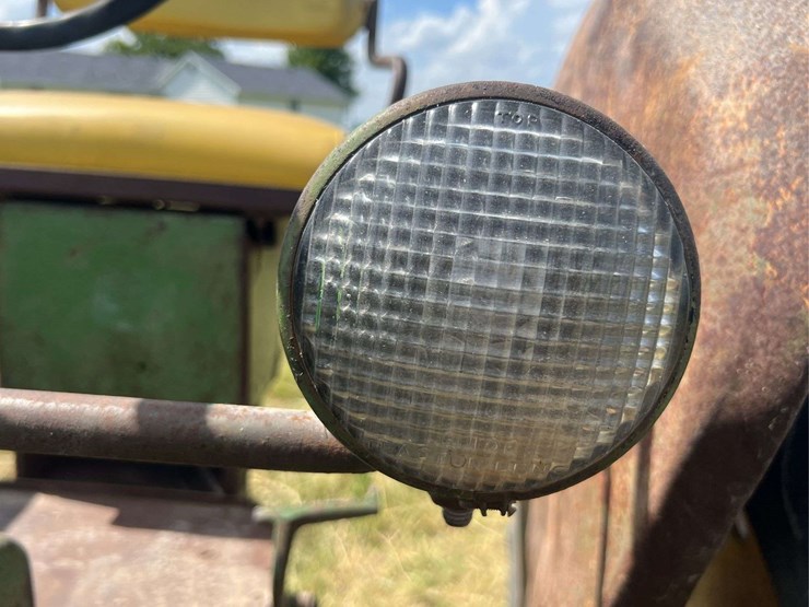 1951-john-deere-b-image-75