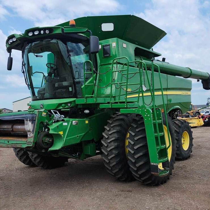 2013 JOHN DEERE S680