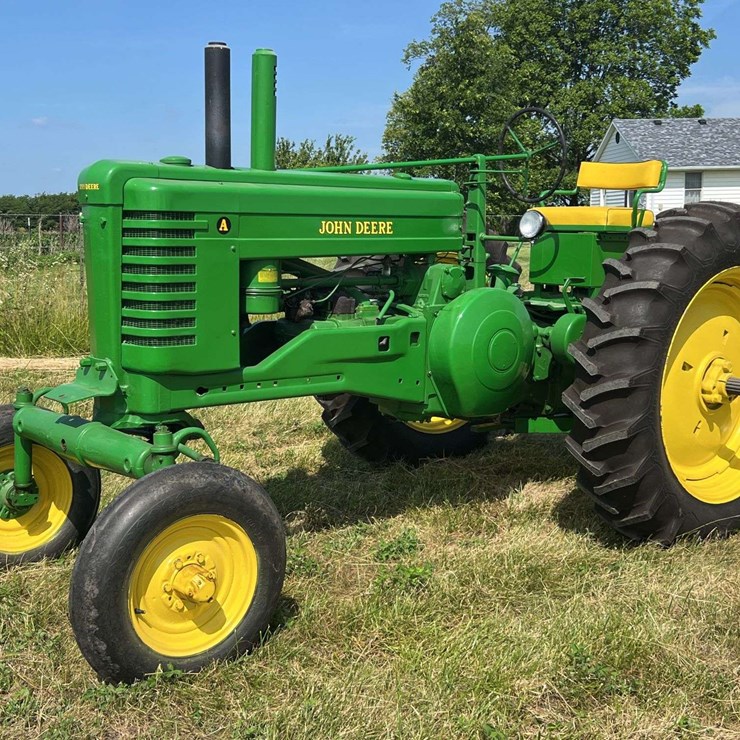 JOHN DEERE AW