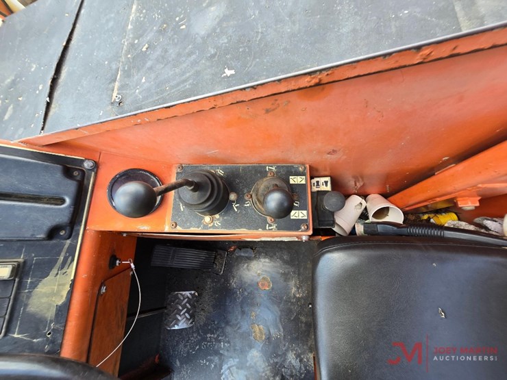 jlg-8042-image-18